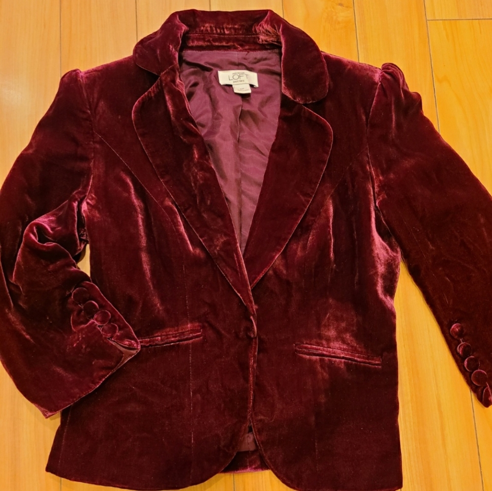 Ann Taylor LOFT petites sz 0p Maroon Velvet 3/4 Sleeve Jacket